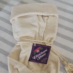 Christmas Street, NWT, Velour Bottle Bag